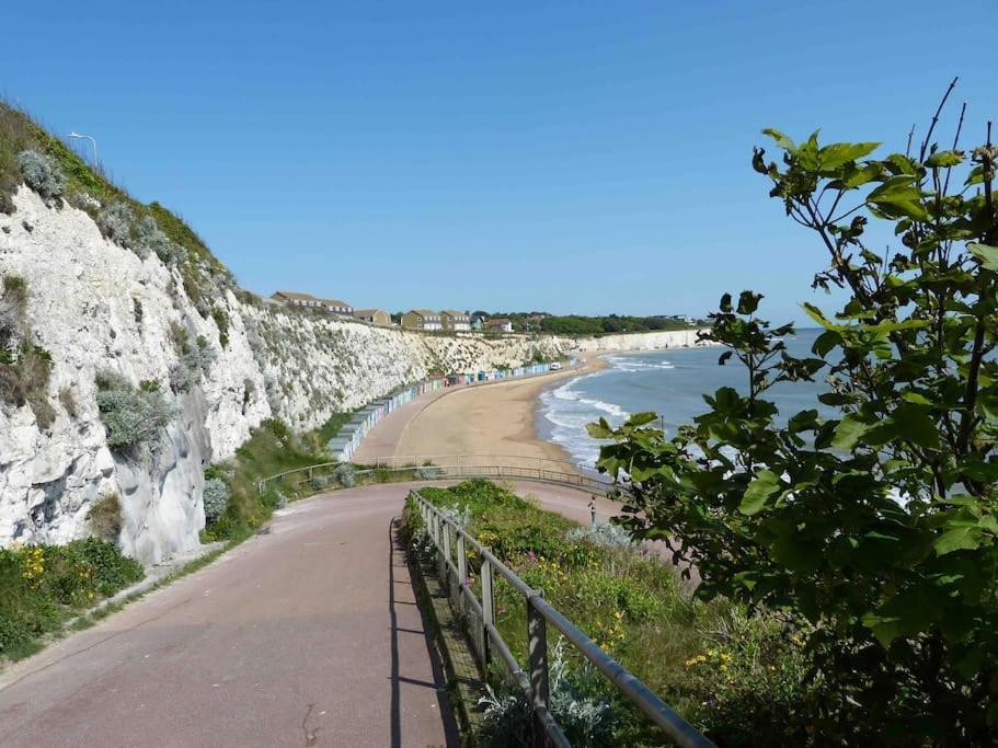 Amazing Sea Views And Much More…. Apartment Broadstairs Exterior photo